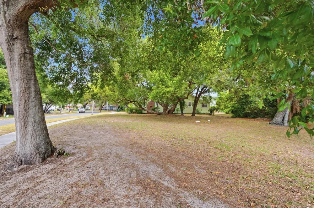 1747 APACHE TRAIL Clearwater, FL 33755
