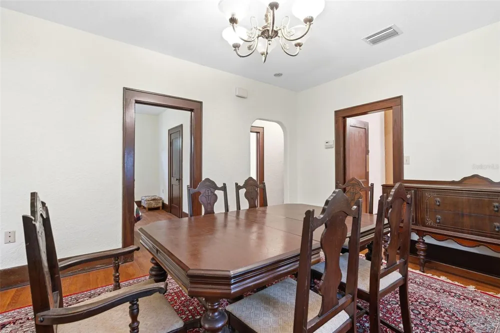 1747 APACHE TRAIL Clearwater, FL 33755