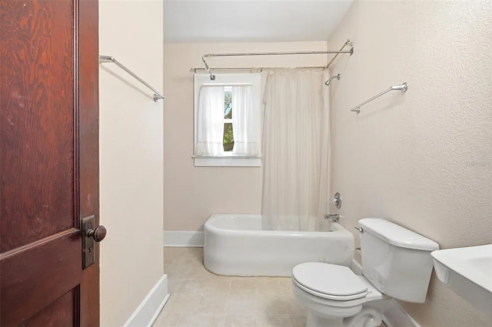 1747 APACHE TRAIL Clearwater, FL 33755