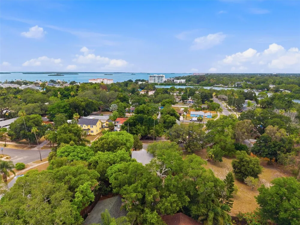 1747 APACHE TRAIL Clearwater, FL 33755