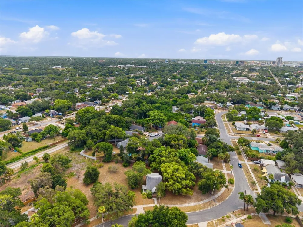 1747 APACHE TRAIL Clearwater, FL 33755