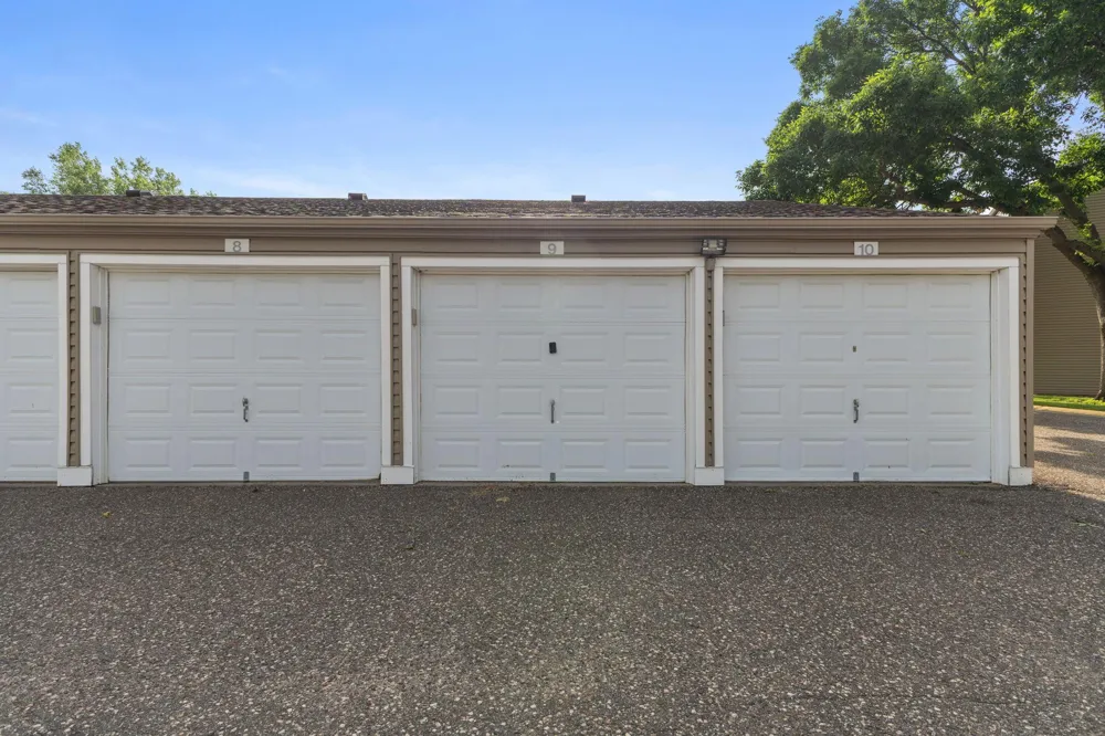 1225 Ferndale Street #B9 Maplewood, MN 55119