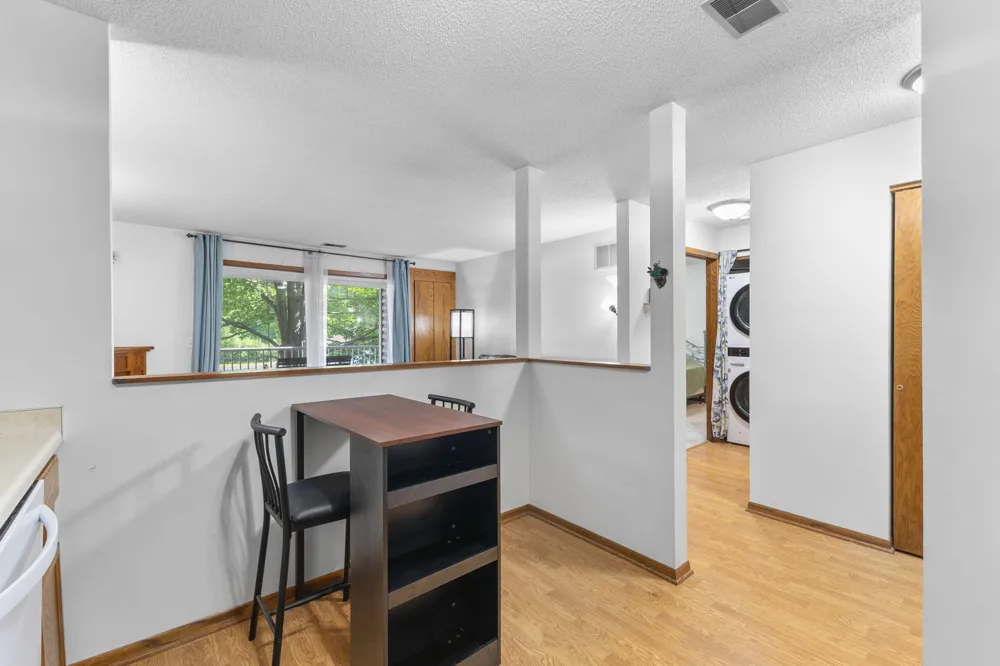 1225 Ferndale Street #B9 Maplewood, MN 55119
