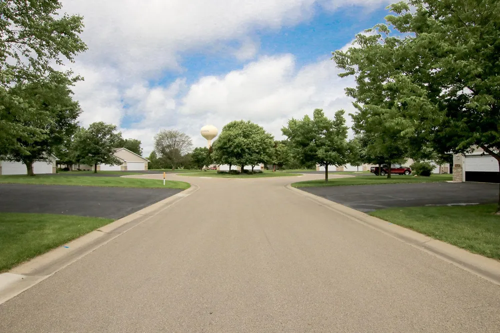 820 Greensview Court NW Hutchinson, MN 55350
