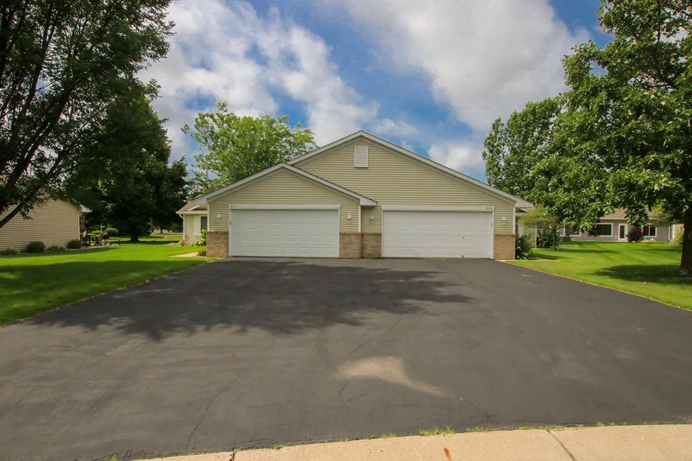 820 Greensview Court NW Hutchinson, MN 55350