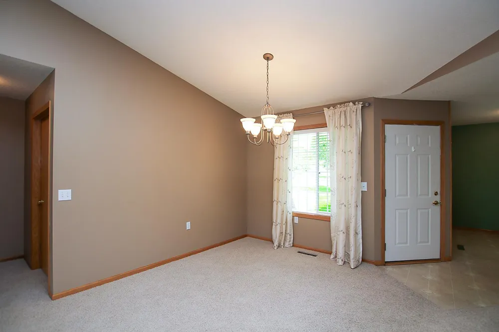 820 Greensview Court NW Hutchinson, MN 55350