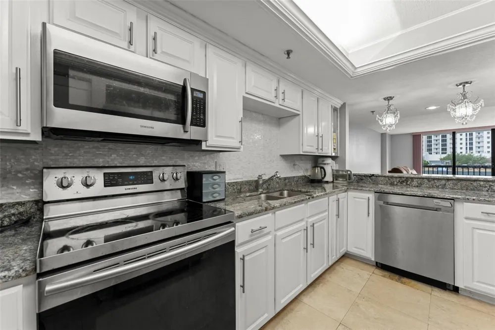 530 E CENTRAL BOULEVARD #503 Orlando, FL 32801