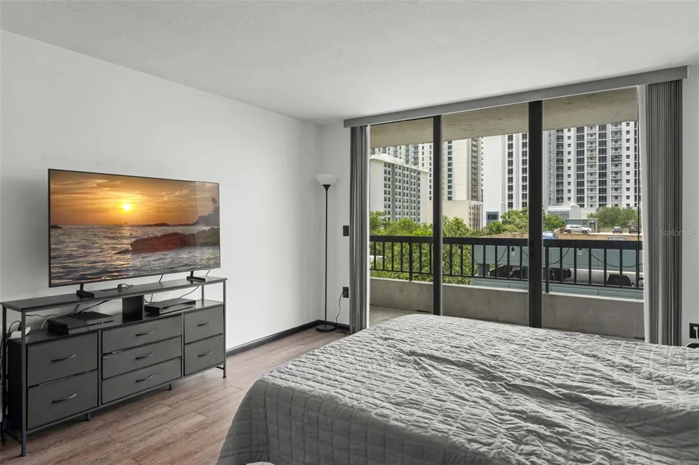 530 E CENTRAL BOULEVARD #503 Orlando, FL 32801