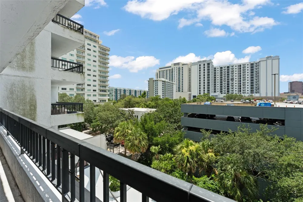 530 E CENTRAL BOULEVARD #503 Orlando, FL 32801