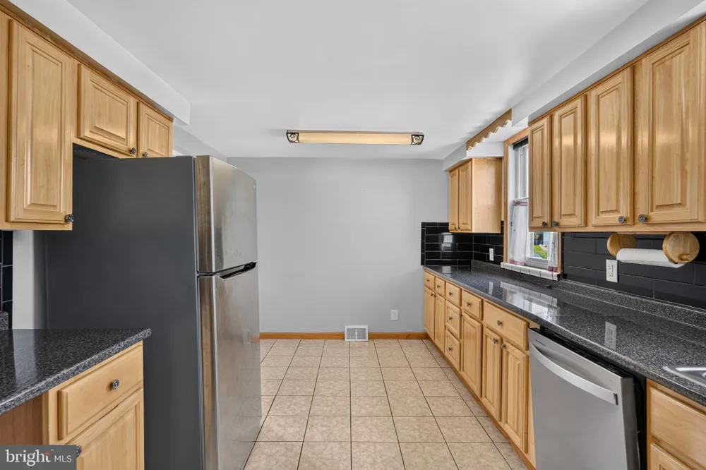 1100 SURREY ROAD Philadelphia, PA 19115