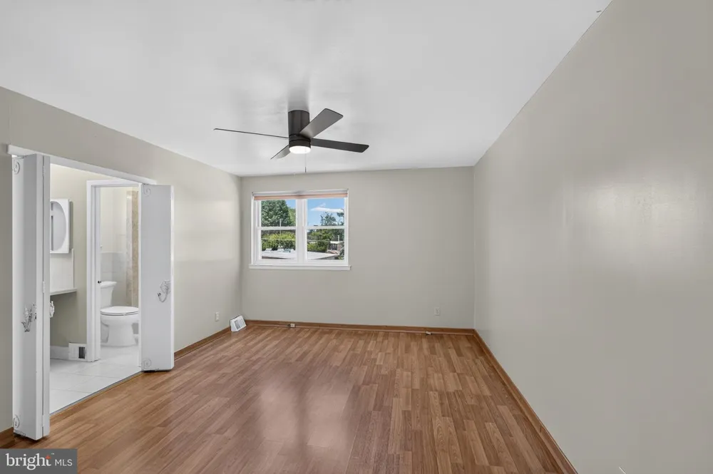 1100 SURREY ROAD Philadelphia, PA 19115
