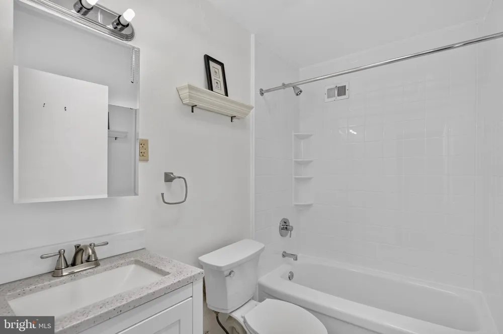 1100 SURREY ROAD Philadelphia, PA 19115