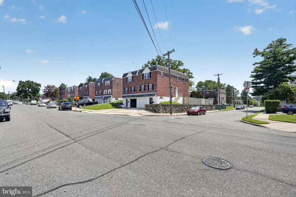 1100 SURREY ROAD Philadelphia, PA 19115