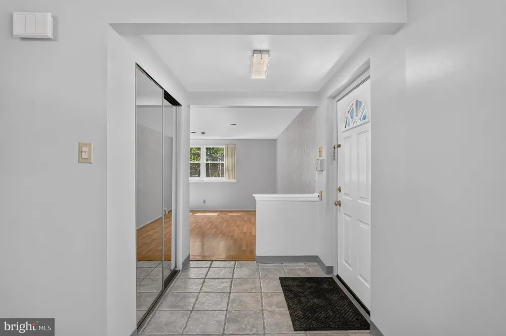 1100 SURREY ROAD Philadelphia, PA 19115