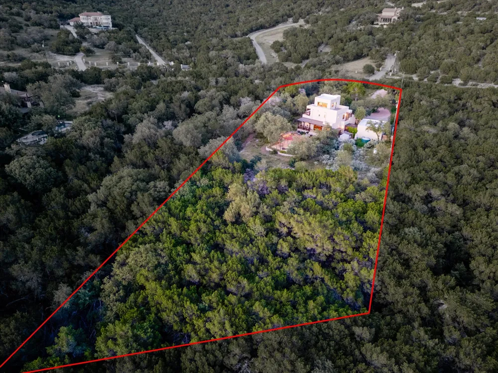 8300 Lime Creek Road Volente, TX 78641