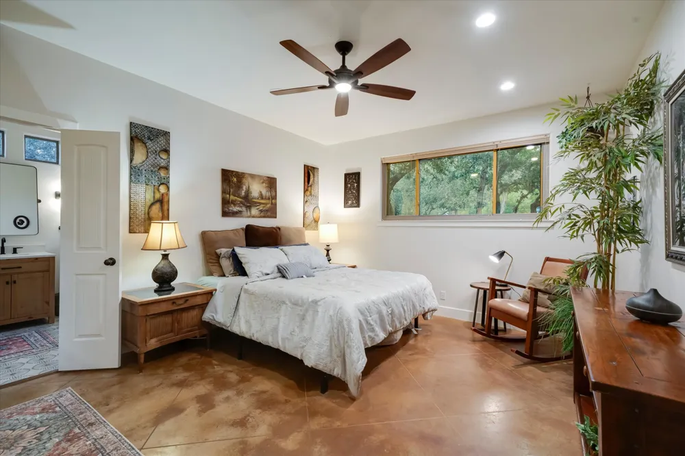 8300 Lime Creek Road Volente, TX 78641