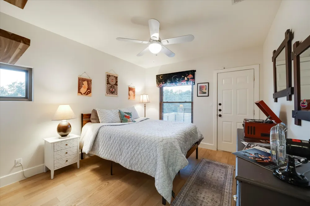 8300 Lime Creek Road Volente, TX 78641