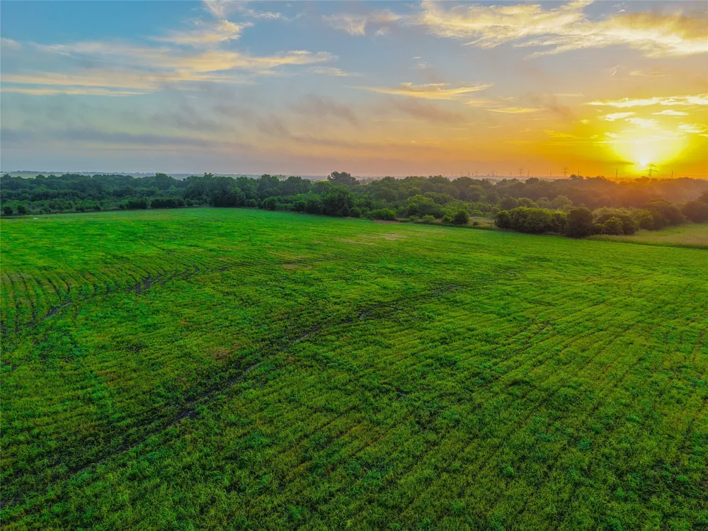 524 County Road 453 Troy, TX 76579