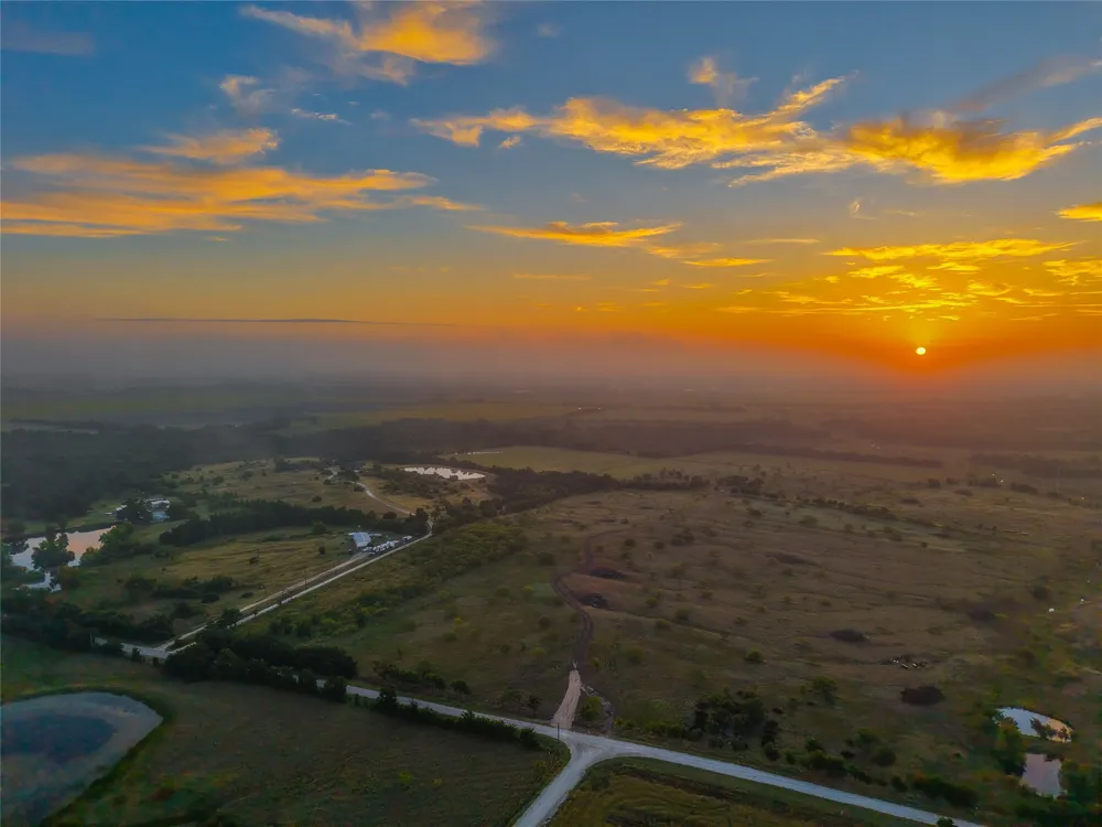 524 County Road 453 Troy, TX 76579
