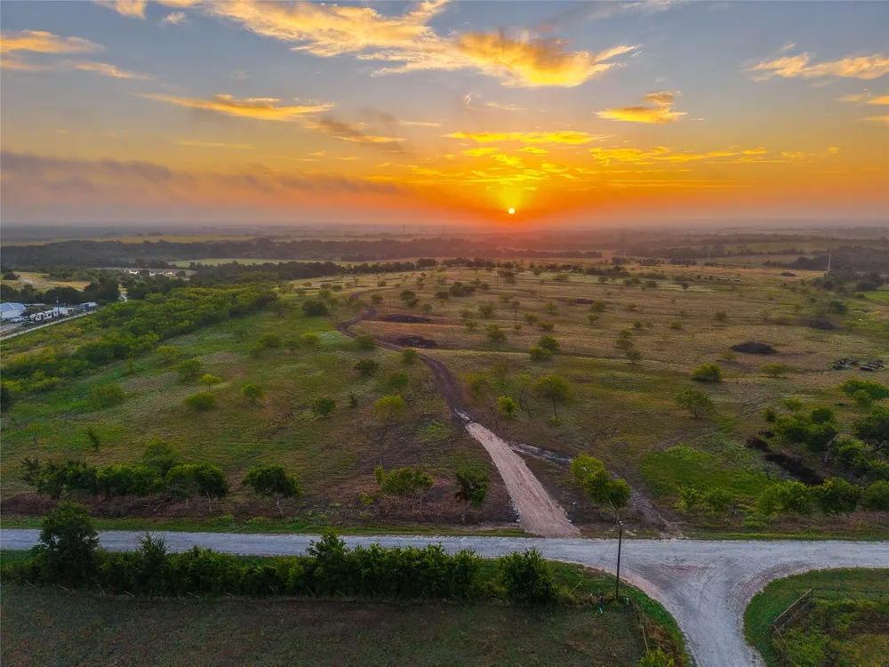 524 County Road 453 Troy, TX 76579