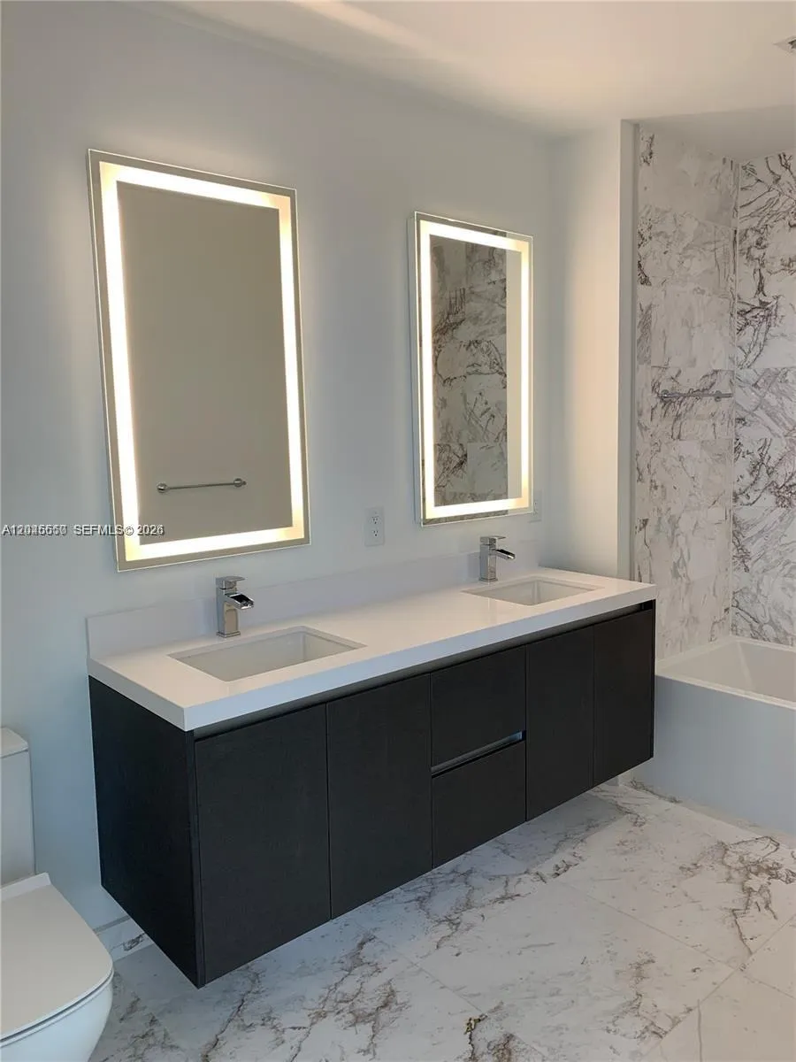 851 NE 1st Ave #2702 Miami, FL 33132