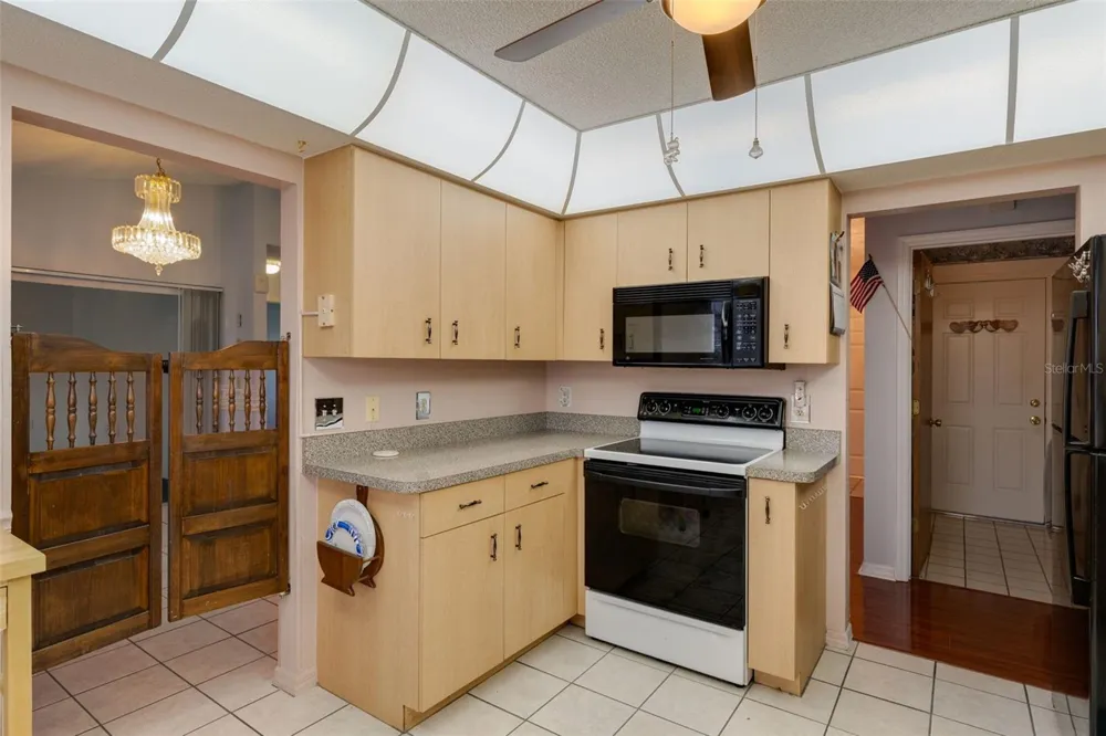 7300 BEARDSLEY STREET Englewood, FL 34224
