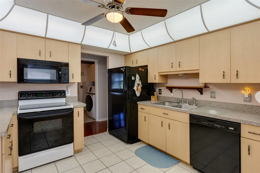 7300 BEARDSLEY STREET Englewood, FL 34224