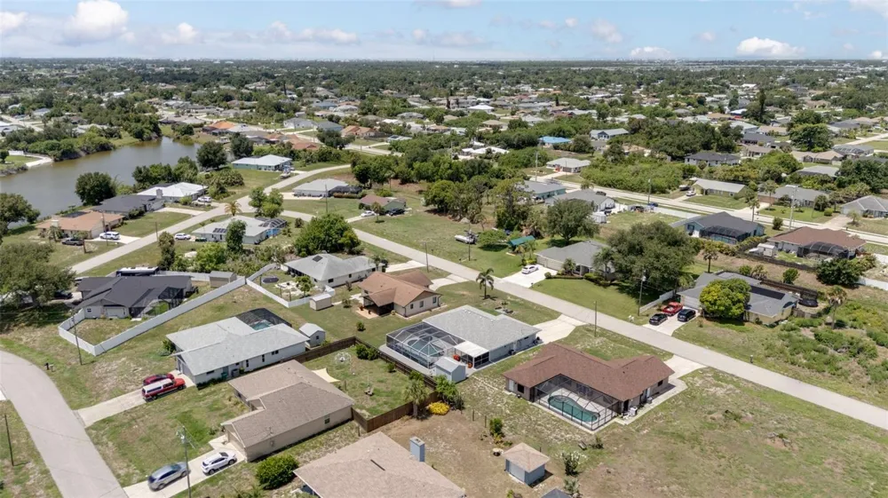 7300 BEARDSLEY STREET Englewood, FL 34224