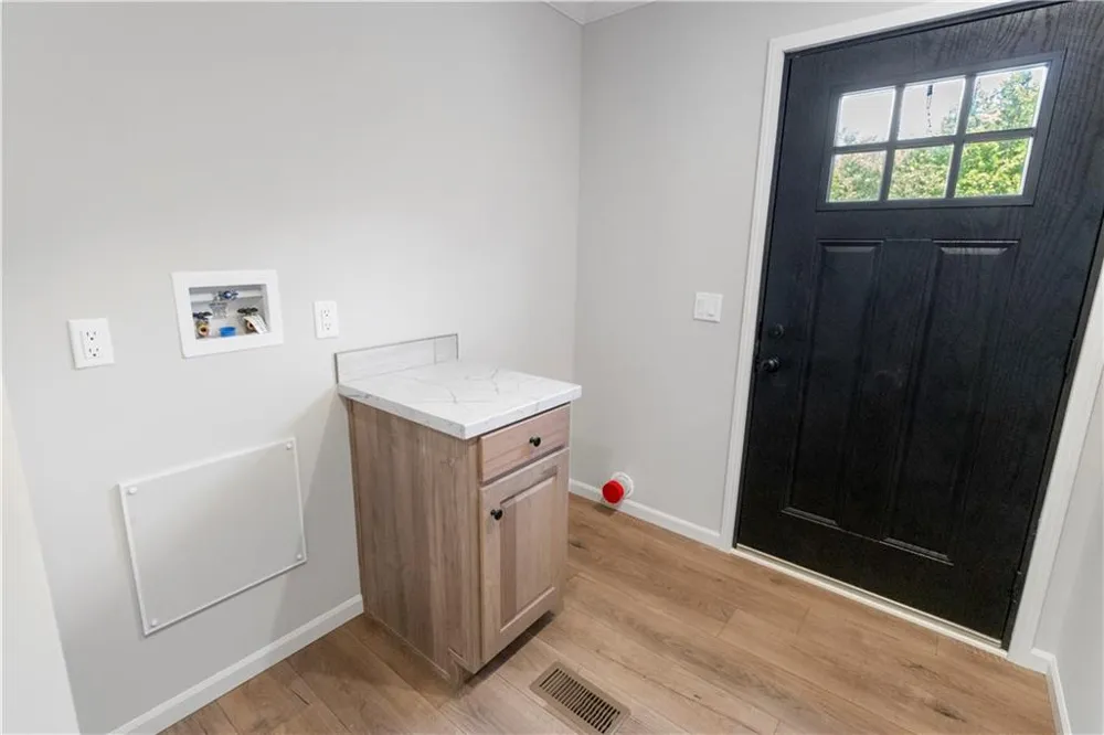 654 Robertson Loop Road Clarkesville, GA 30523