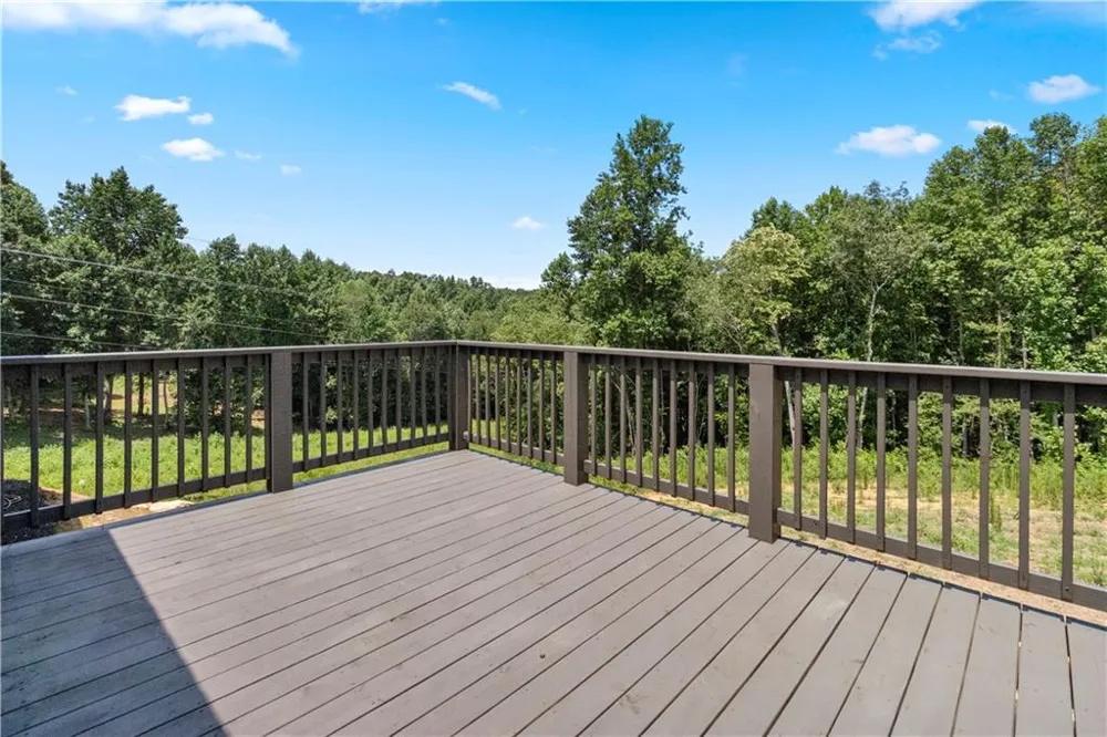 654 Robertson Loop Road Clarkesville, GA 30523