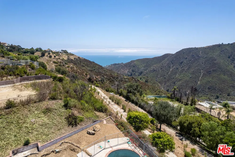 16756 Monte Hermoso Drive Pacific Palisades, CA 90272