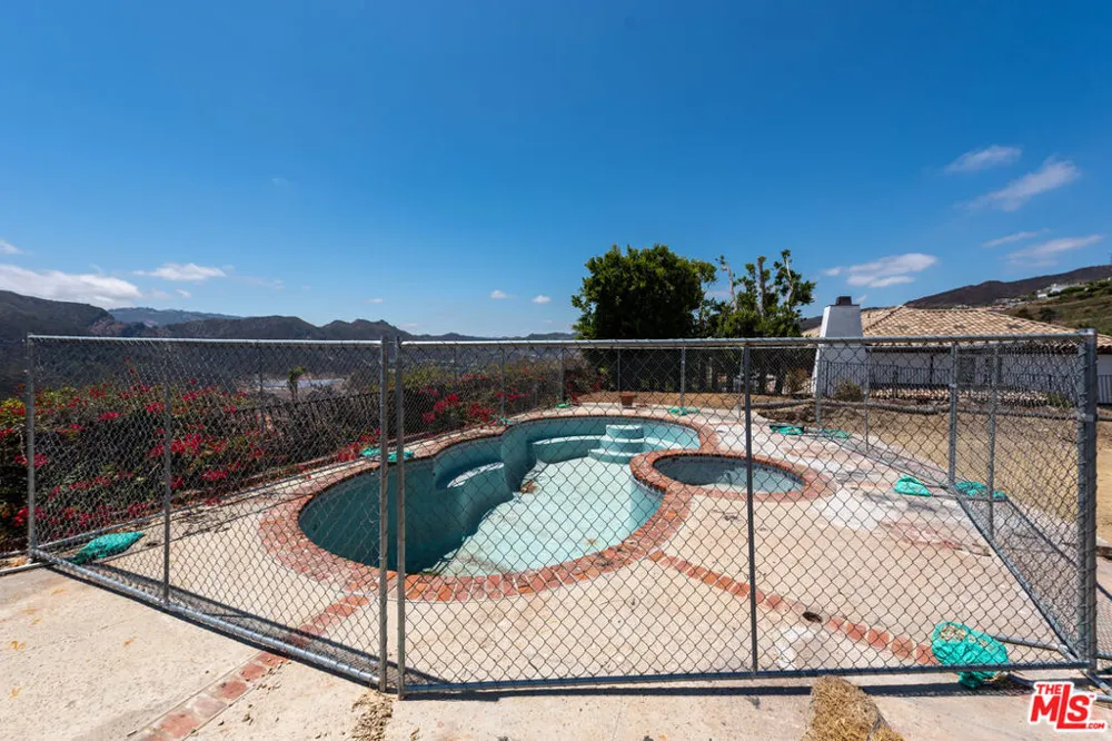 16756 Monte Hermoso Drive Pacific Palisades, CA 90272