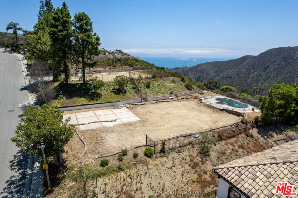 16756 Monte Hermoso Drive Pacific Palisades, CA 90272