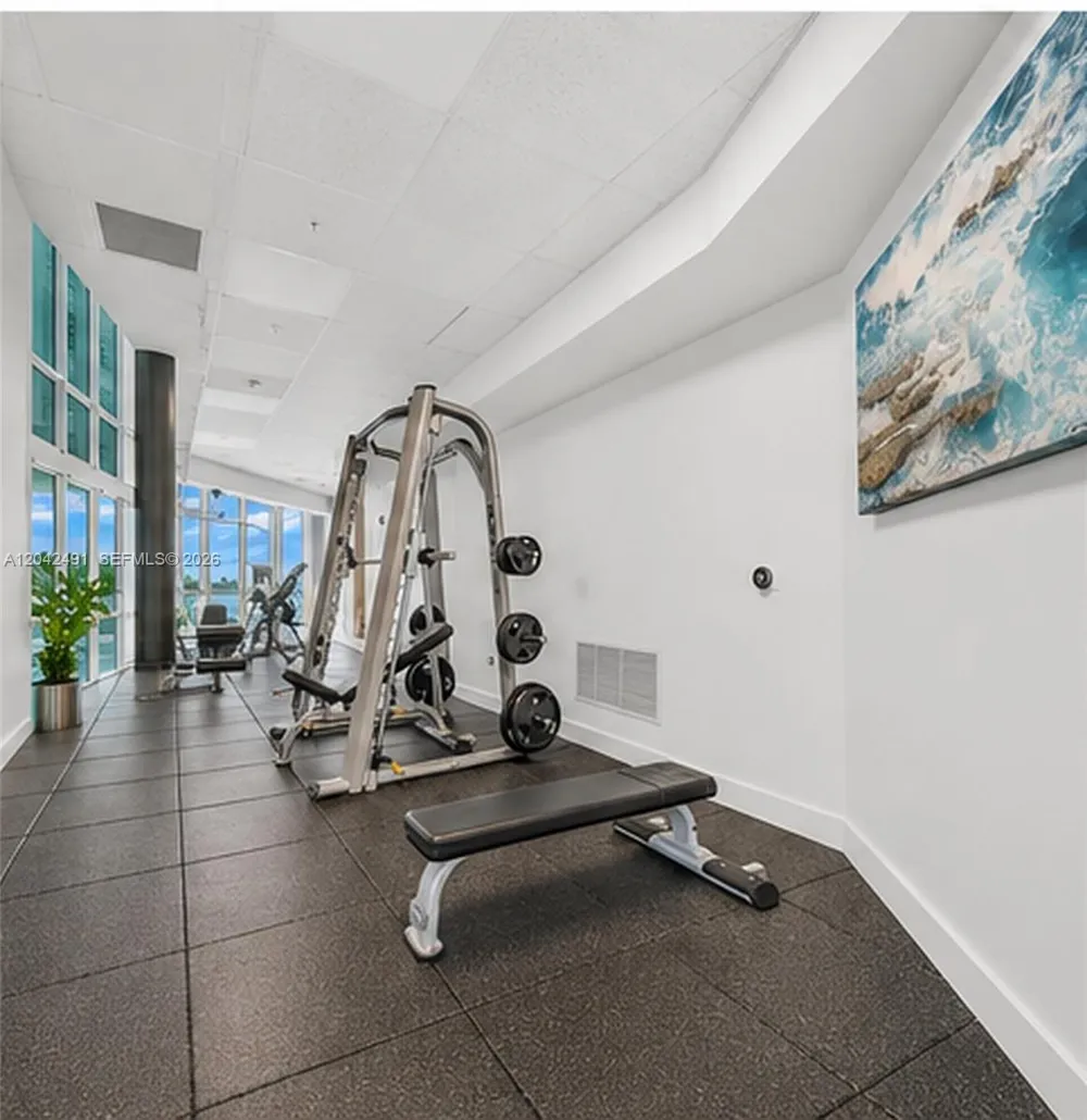 480 NE 30th St #1807 Miami, FL 33137
