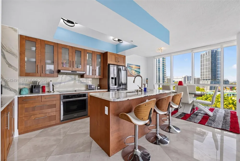 480 NE 30th St #1807 Miami, FL 33137