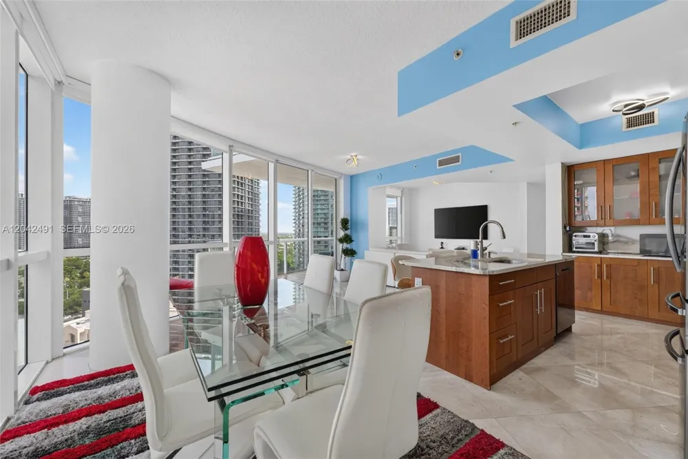 480 NE 30th St #1807 Miami, FL 33137