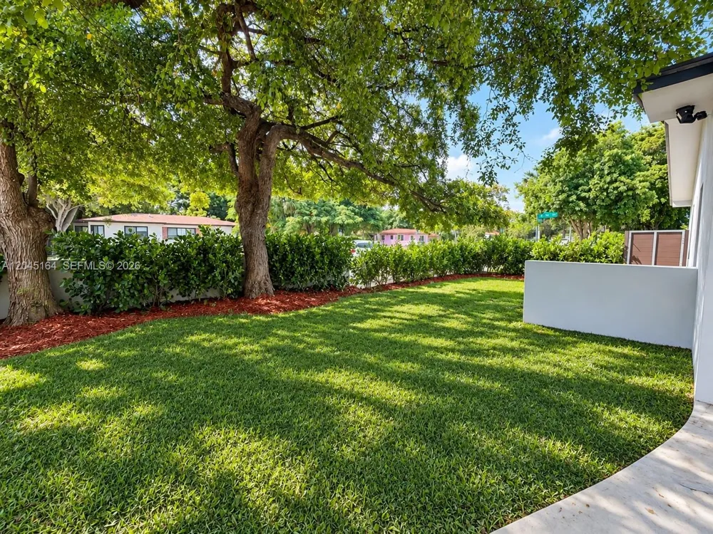 2 NE 91st St Miami Shores, FL 33138