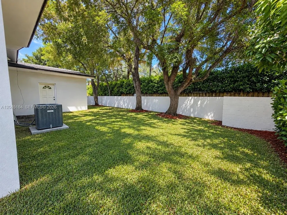 2 NE 91st St Miami Shores, FL 33138