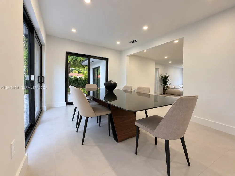 2 NE 91st St Miami Shores, FL 33138