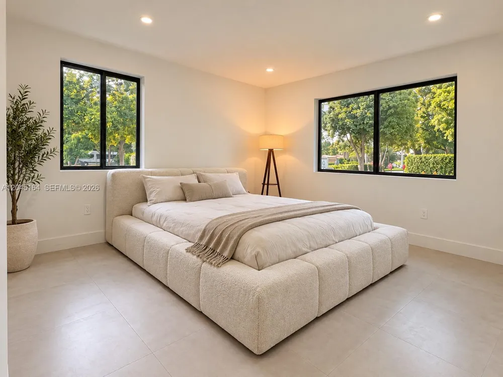 2 NE 91st St Miami Shores, FL 33138