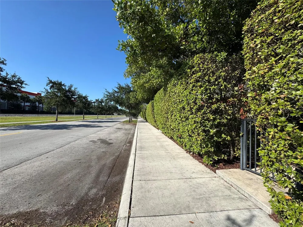 749 SW 3rd Avenue Pompano Beach, FL 33060