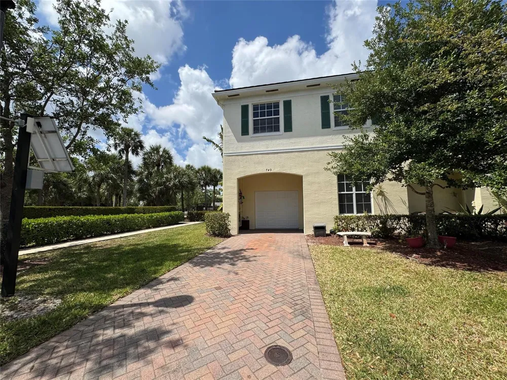 749 SW 3rd Avenue Pompano Beach, FL 33060