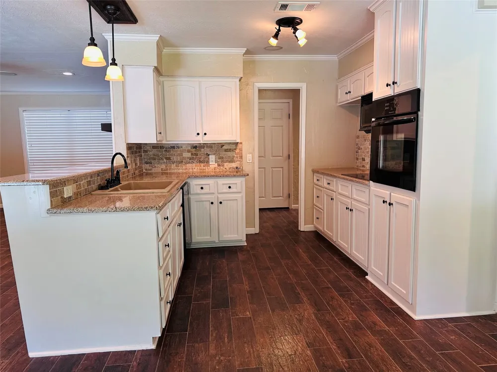 3307 Bogota Street Athens, TX 75752