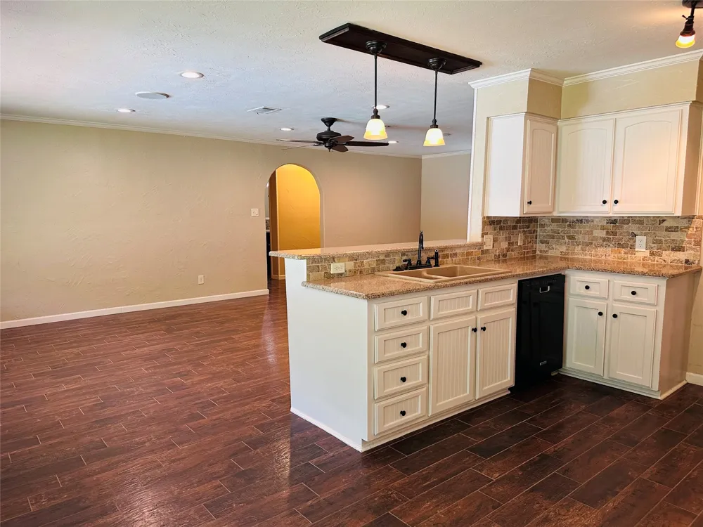 3307 Bogota Street Athens, TX 75752
