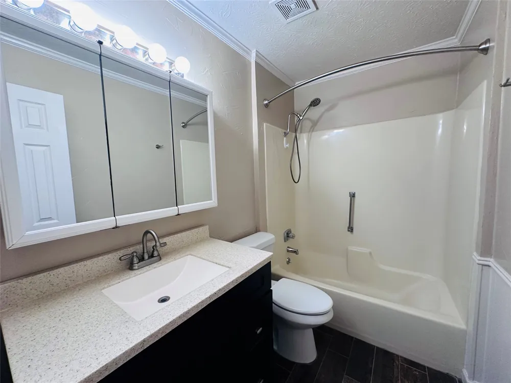 3307 Bogota Street Athens, TX 75752