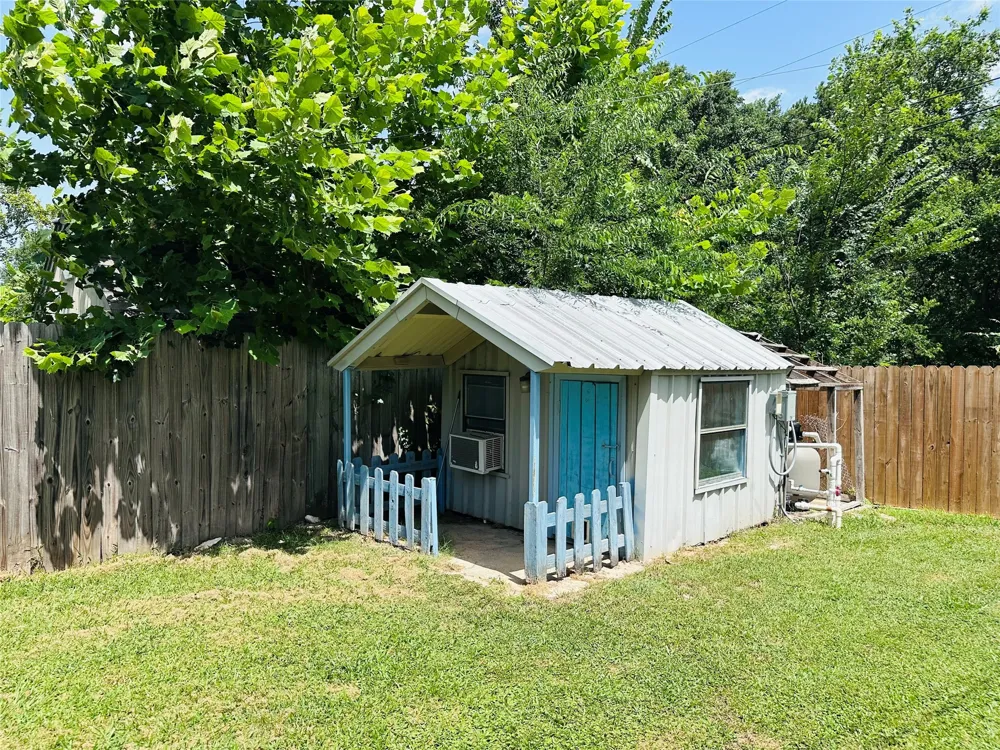 3307 Bogota Street Athens, TX 75752