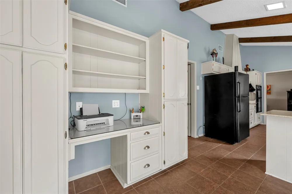 8202 Whippoorwill Drive Woodway, TX 76712