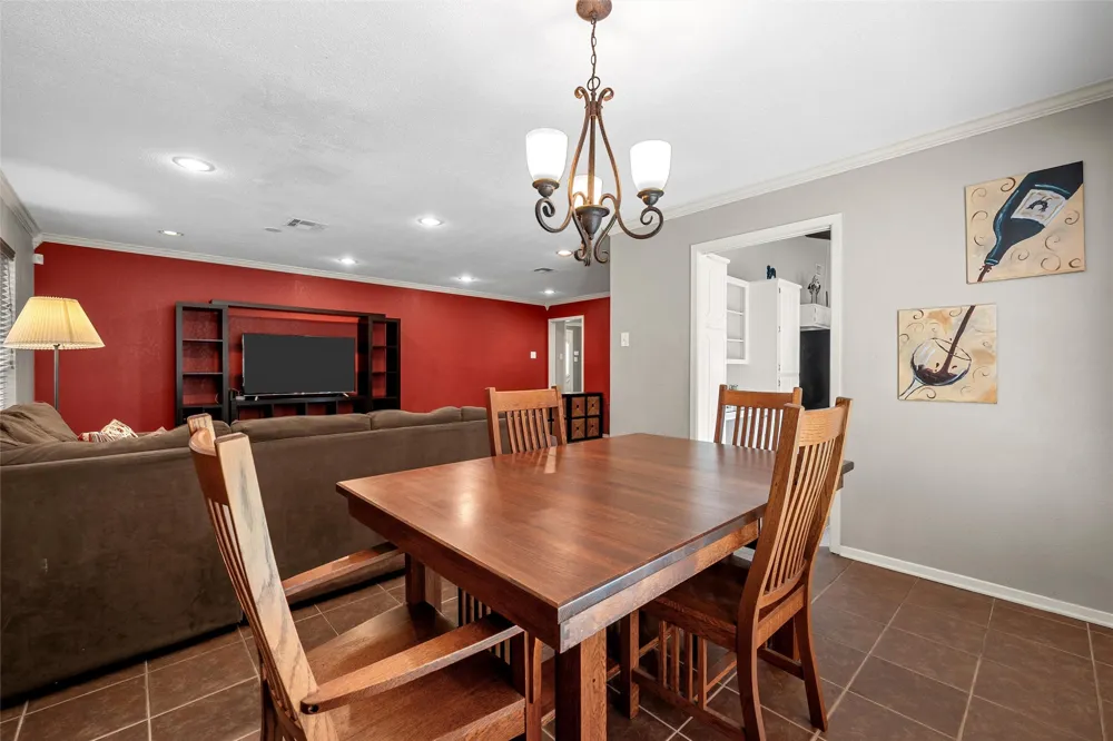 8202 Whippoorwill Drive Woodway, TX 76712