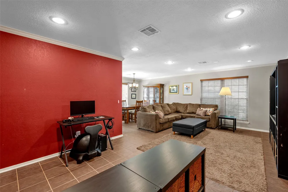 8202 Whippoorwill Drive Woodway, TX 76712