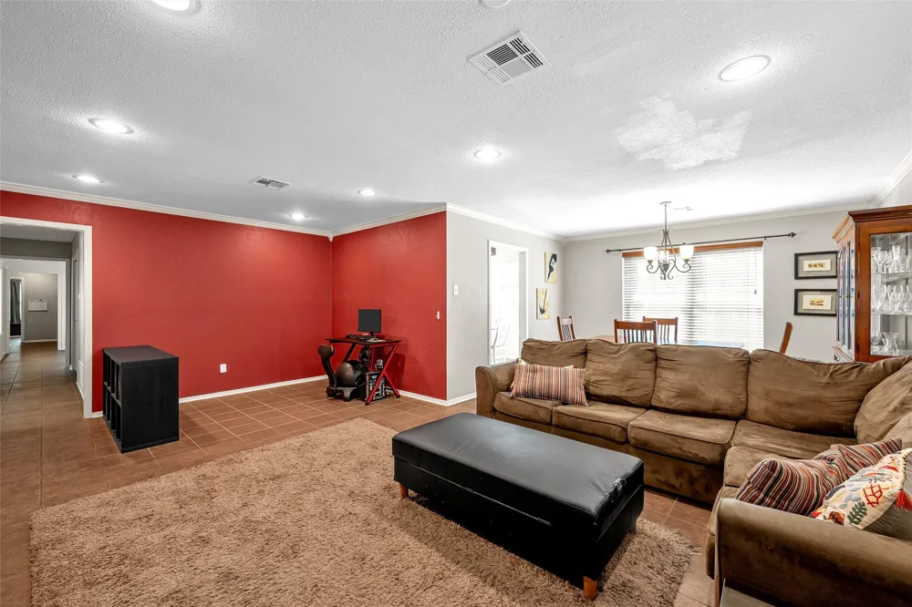 8202 Whippoorwill Drive Woodway, TX 76712